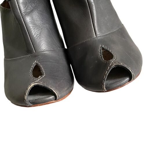 𝅺L.A.M.B by Gwen Stefani Leather Peep Toe High Heel Ankle Boots Grey 10 - Picture 5 of 11
